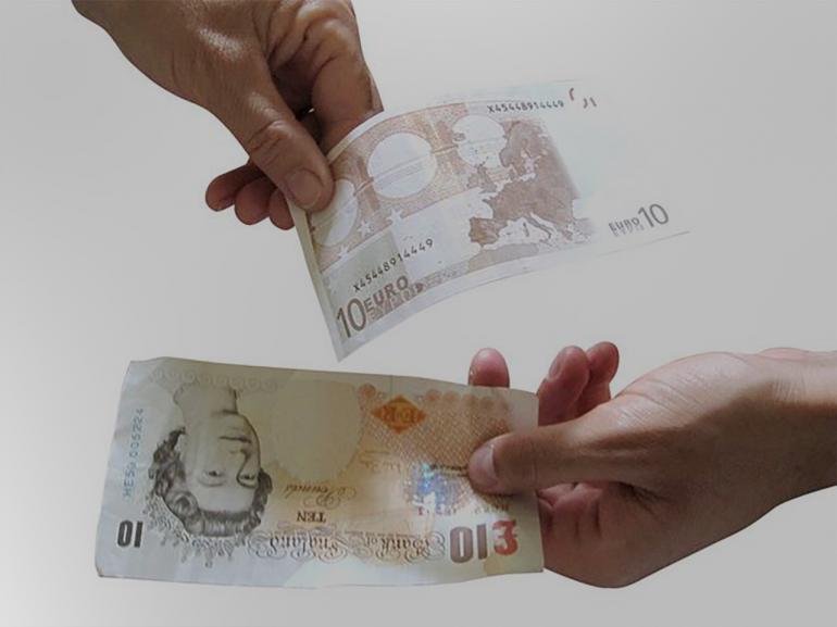 จะแลกเงินต้องศึกษาค่าเงิน ณ ช่วงเวลานั้นๆ ให้ดี