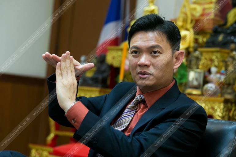 นายก วสท. อธิบายถึงหลักการทางวิศวกรรม