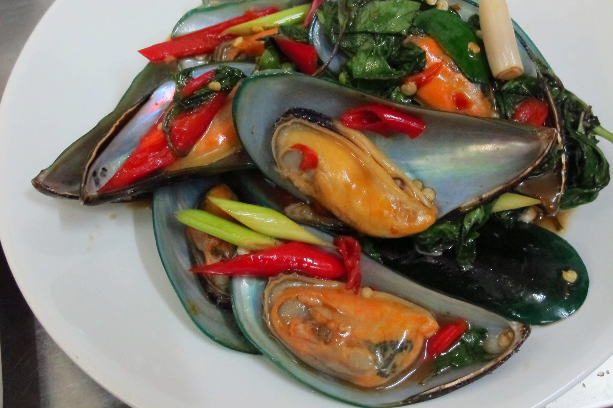 ครับอัปสร