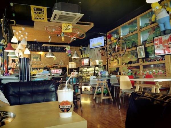 Caffe De Velo Coffee ชลบุรี
