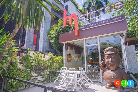 ต้นตำรับช็อกโกแลตจากฮอกไกโดและไอศกรีมเจลาโต้สุดเข้มข้น