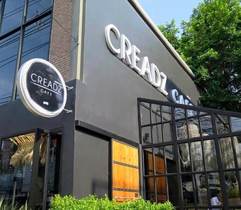 Creadz Cafe คาเฟ่เท่ ๆ สไตล์ Loft ของ ริท เดอะสตาร์