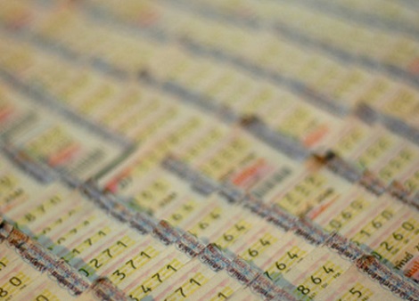 ชาวนา หนีปัญหาภัยแล้ง! หันมาขายล็อตเตอรี่เพียบ