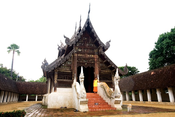 ยลเสน่ห์ 8 วัด สไตล์ล้านนา ความงดงามของสถาปัตยกรรมดั้งเดิม