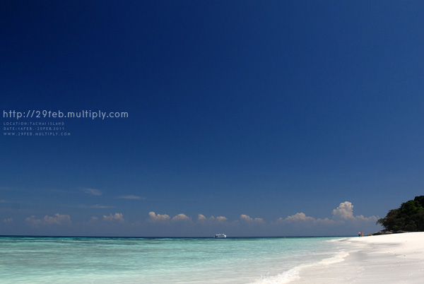 พักกาย พักใจ ที่ เกาะตาชัย สิมิลัน