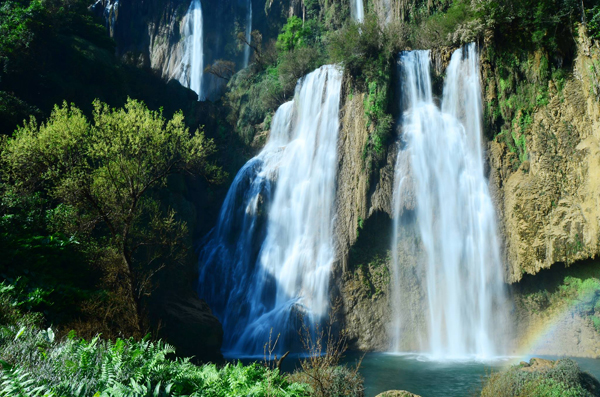 น้ำตกทีลอซู เผยโฉมความยิ่งใหญ่อลังการ 1 พ.ย. 58