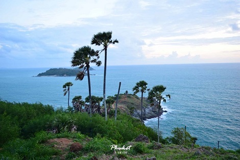 เที่ยวภูเก็ตแบบไม่รีบร้อน แบกเป้นั่งรถไฟไปทะเลหน้าฝน