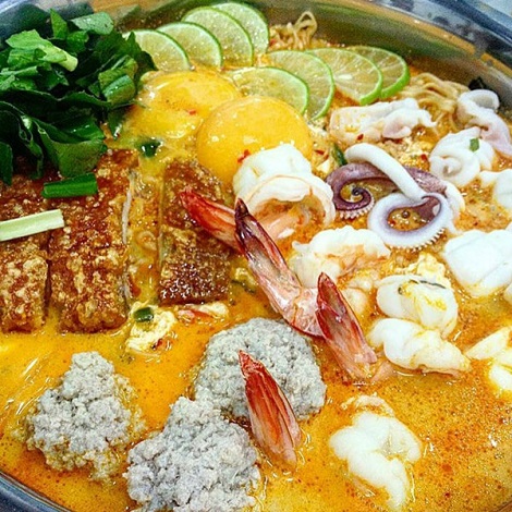 ตามรอยเมนูดัง มาม่า..ร้านเจ๊โอว โอ้โห อร่อยเวอร์!