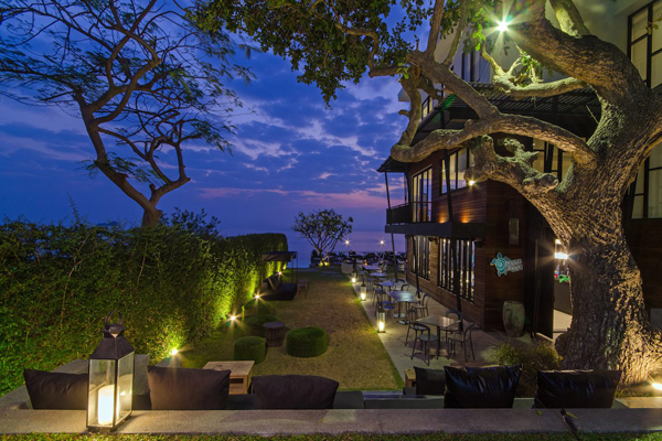 กัสโต เอน โคซี่ - หัวหิน