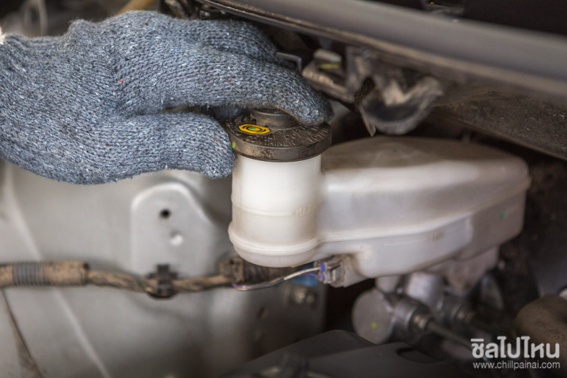 วิธีการตรวจเช็ครถยนต์ด้วยตัวเองก่อนขับรถไปเที่ยวช่วงวันหยุด