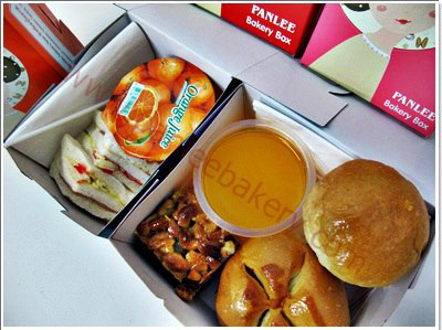 ปั้นลี่เบเกอรี่