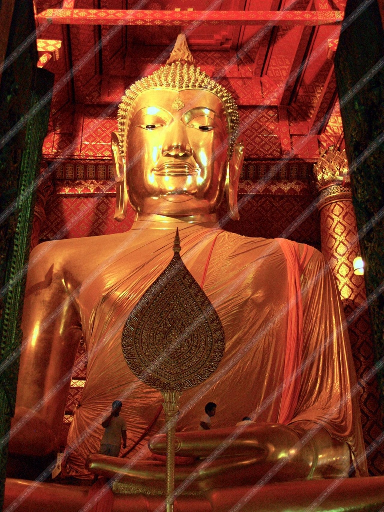 ห่มผ้าหลวงพ่อโต วัดพนัญเชิง