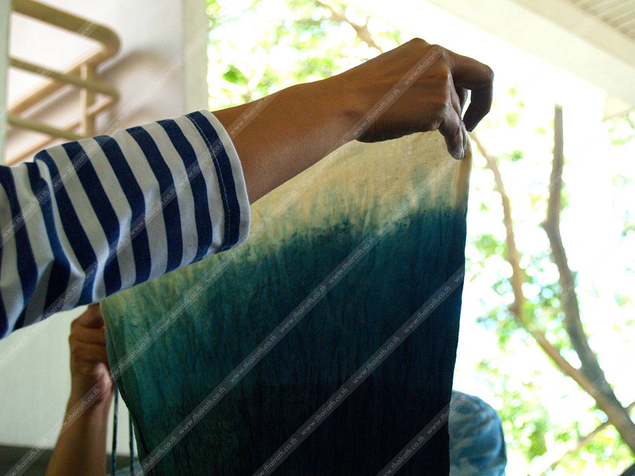 สีครามที่ได้