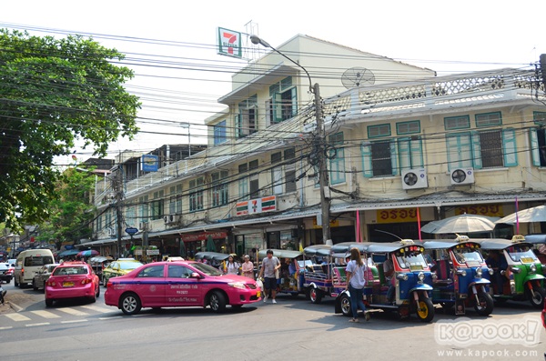 เลาะเลียบริมเจ้าพระยา ชิมของอร่อยท่าพระจันทร์-ท่าช้าง
