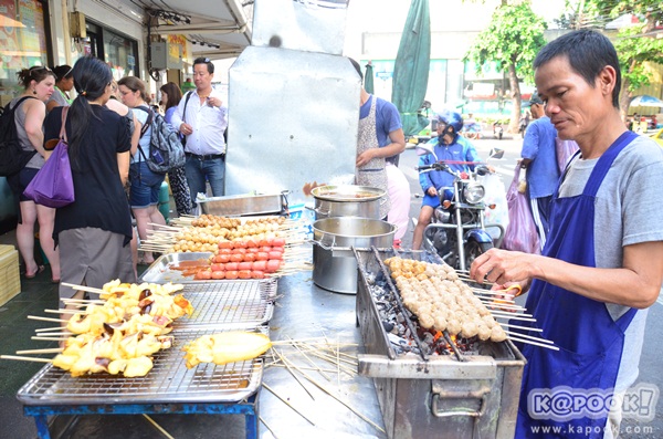 เลาะเลียบริมเจ้าพระยา ชิมของอร่อยท่าพระจันทร์-ท่าช้าง