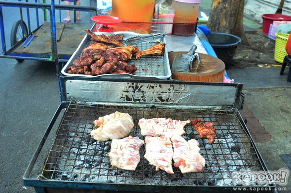 เลาะเลียบริมเจ้าพระยา ชิมของอร่อยท่าพระจันทร์-ท่าช้าง