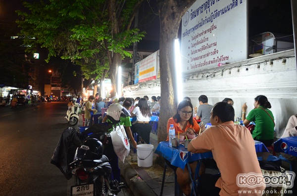 เลาะเลียบริมเจ้าพระยา ชิมของอร่อยท่าพระจันทร์-ท่าช้าง