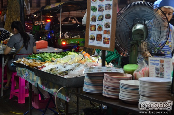 เลาะเลียบริมเจ้าพระยา ชิมของอร่อยท่าพระจันทร์-ท่าช้าง