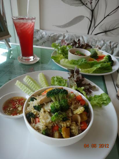 Salada organic kitchen at Bon Marche