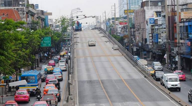 9 วิธีเอาตัวรอดรถติดหนึบนรก หลังทุบสะพานข้ามแยกเกษตร