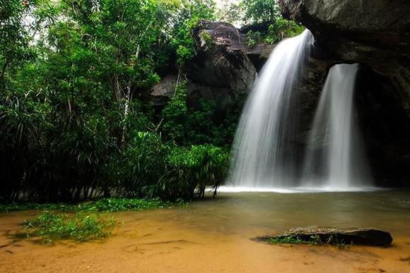 “กุ้งเดินขบวน“ @ แก่งลำดวน จ.อุบล