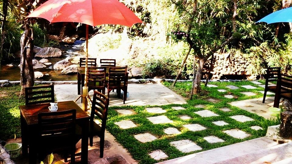 ริมธาร นั่งเล่น เชียงใหม่