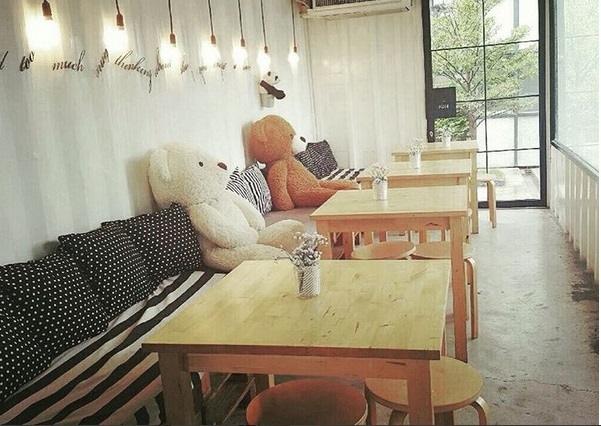 Think Cafe : คาเฟ่หน้าหมี สวยและอร่อย