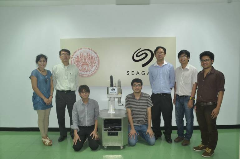 ซีเกท ร่วมกับ สจล. พัฒนาหุ่นยนต์ AIV ตอบโจทย์การใช้งานในคลีนรูม