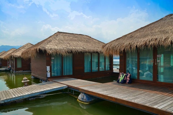 บ้านริมแคว-แพริมน้ำ