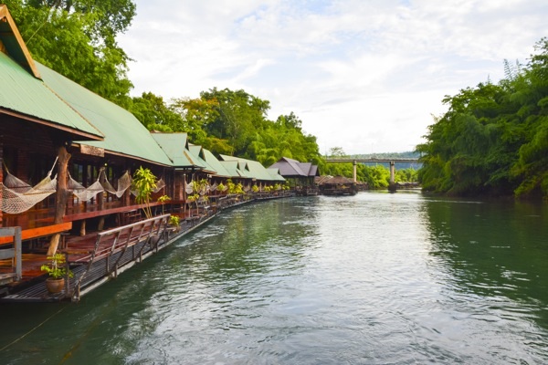 เดอะ ฟอร์ เรสท์ รีสอร์ท