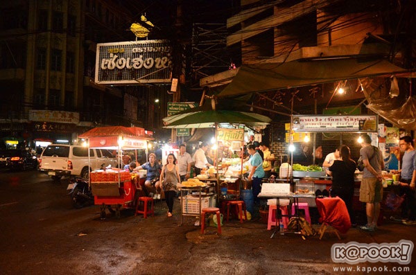 ตะลุยเยาวราชตอนค่ำ ตระเวนหาของกินร้านอร่อย