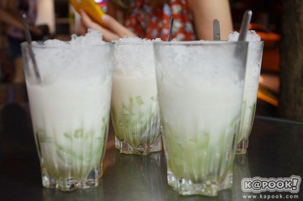 ตะลุยเยาวราชตอนค่ำ ตระเวนหาของกินร้านอร่อย