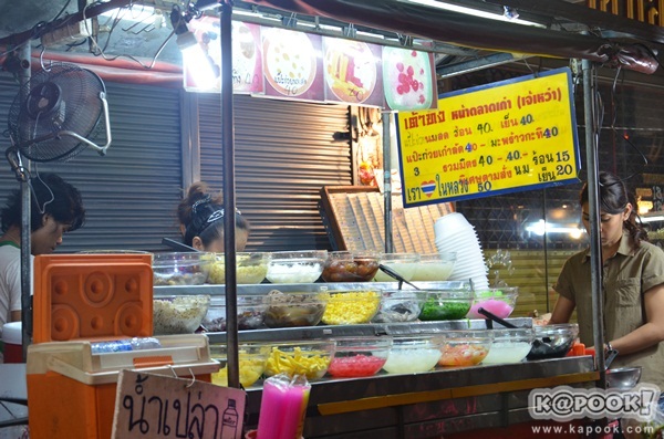 ตะลุยเยาวราชตอนค่ำ ตระเวนหาของกินร้านอร่อย