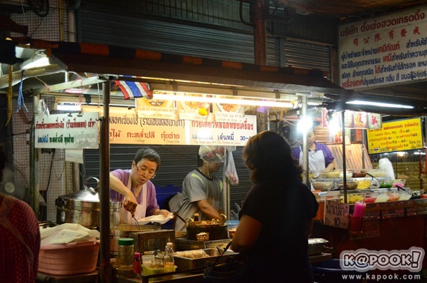 ตะลุยเยาวราชตอนค่ำ ตระเวนหาของกินร้านอร่อย