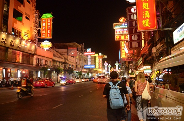 ตะลุยเยาวราชตอนค่ำ ตระเวนหาของกินร้านอร่อย