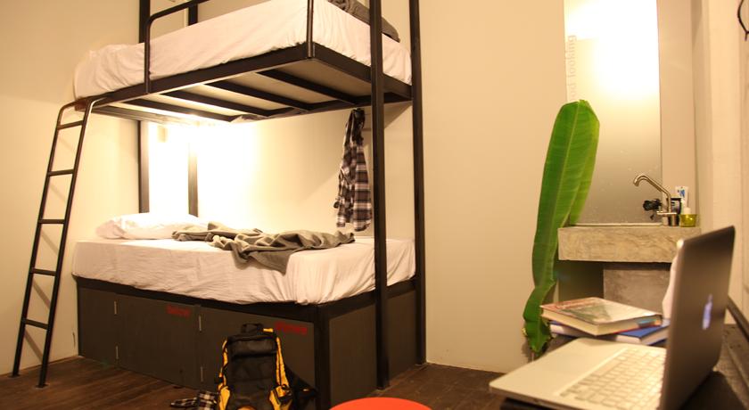 ภูเก็ต แคปซูล (Phuket Capsule Hotel)