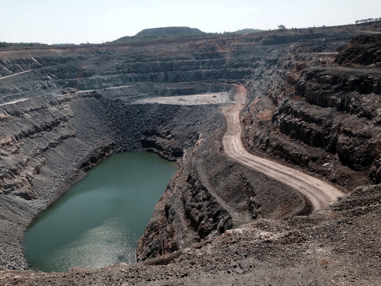 เหมืองแร่อัคราฯ เดินเครื่องถึงกันยายนนี้