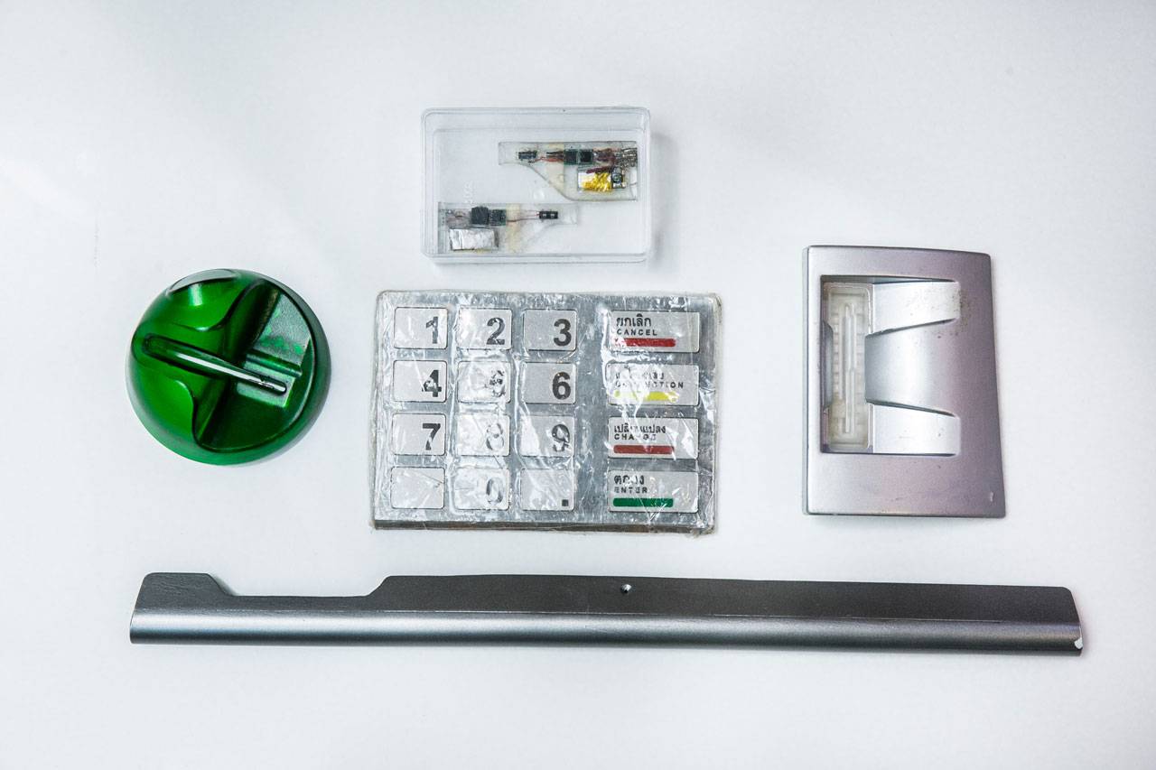 อุปกรณ์สกิมเมอร์ที่คนร้ายใช้