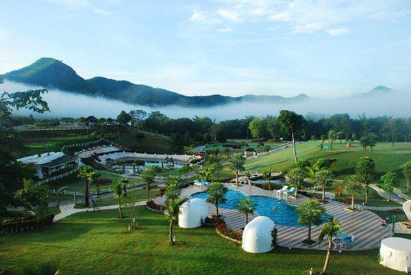 Swiss Valley Hip Resort สวนผึ้ง ราชบุรี