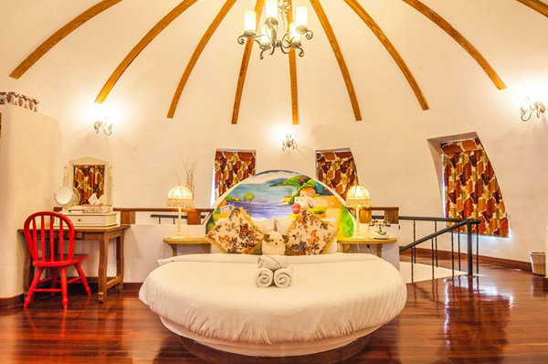 Swiss Valley Hip Resort สวนผึ้ง ราชบุรี