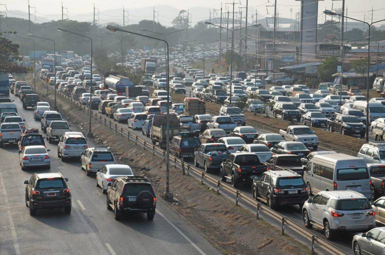 แนะเส้นทางเลี่ยง-ลัด! คนเดินทาง 'เหนือ-อีสาน-ใต้' ปีใหม่ ลดปัญหาจราจร