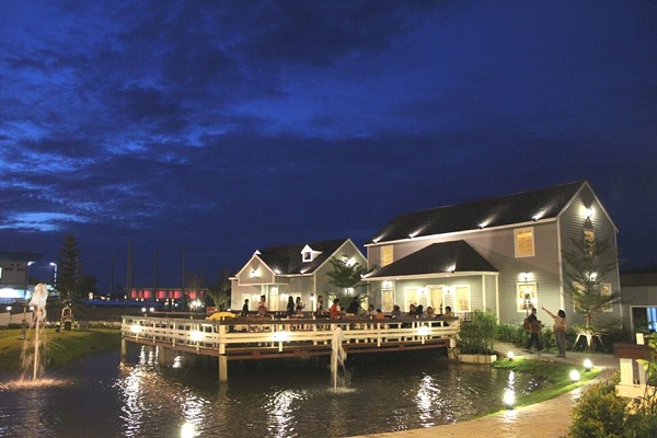 ร้านบาวาเรียน ฟิลด์ (Bavarian Field)