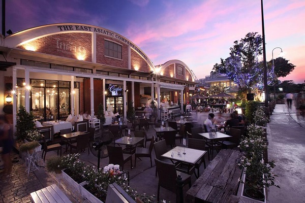 คาปรี เรสเตอรองต์ แอนด์ บาร์ (Capri Restaurant & Bar)