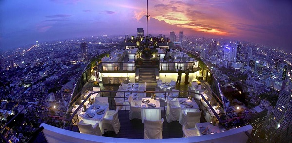 ห้องอาหาร Vertigo and Moon Bar โรงแรมบันยัน ทรี กรุงเทพฯ
