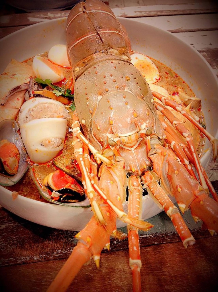 พี่อ้อก๋วยเตี๋ยวต้มยำกุ้ง เพชรบุรีซอย 5