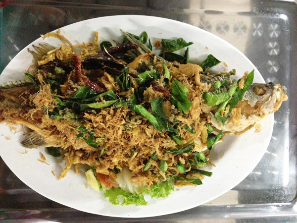 รุ่งฟ้าซีฟู้ด